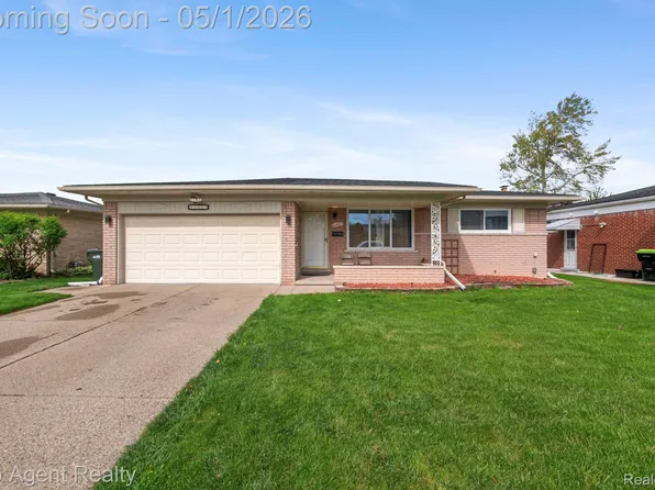 33437 Somerset Dr, Sterling Heights, MI 48312