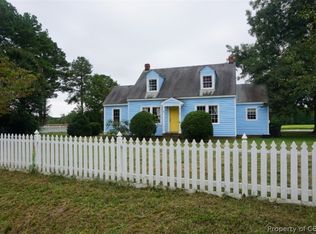 8116 Glass Rd, Hayes, VA 23072