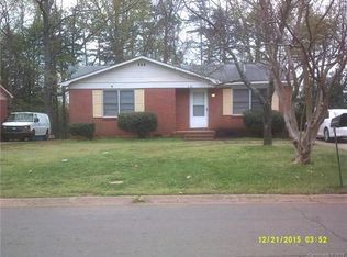 435 Echodale Dr, Charlotte, NC 28217