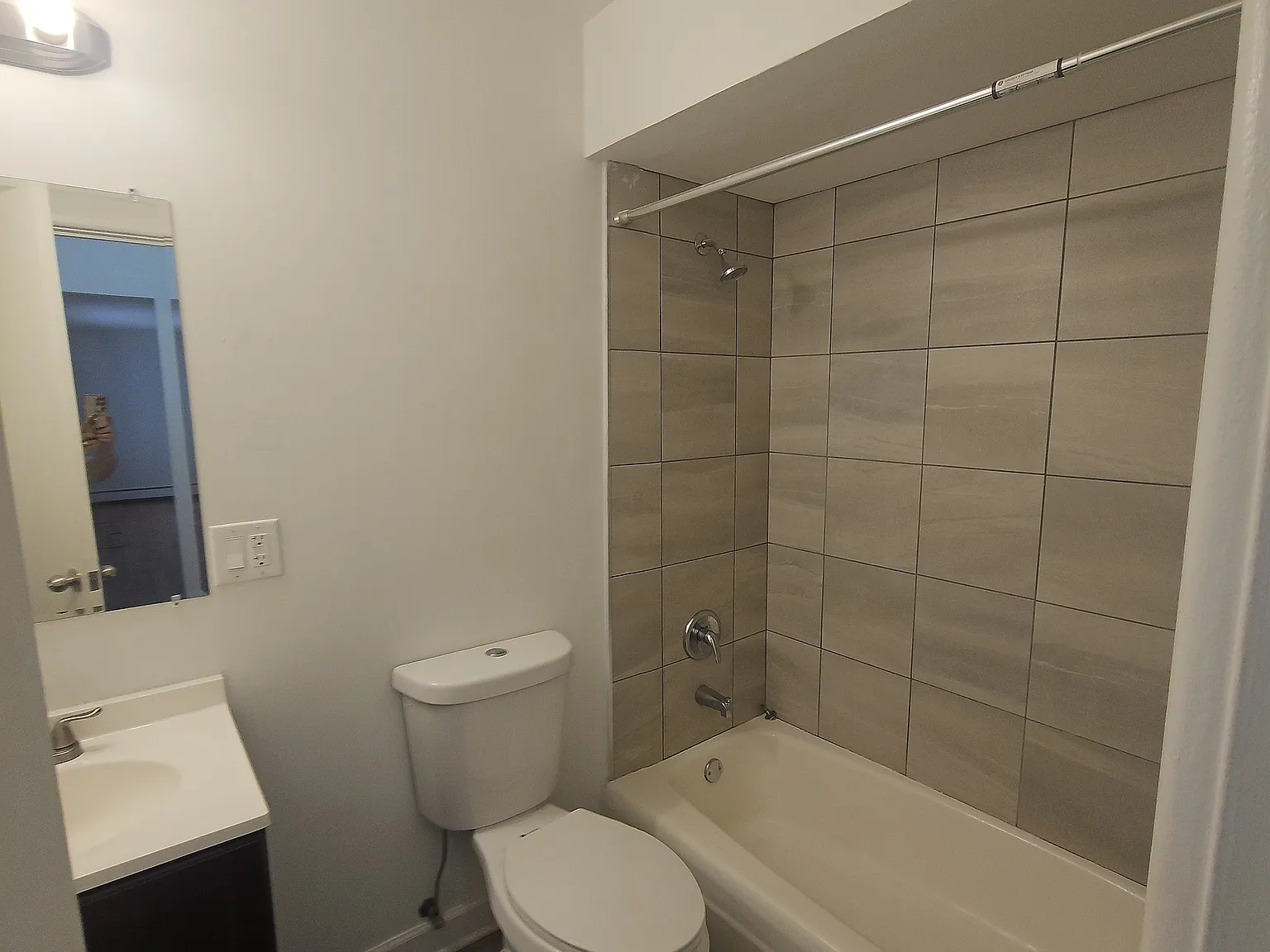 Studio, 495 sqft, $1,295 — Photo 2