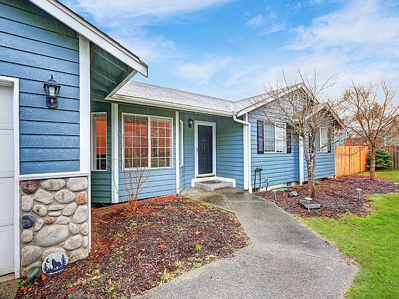 3rd image of 24708 107th Avenue Ct E