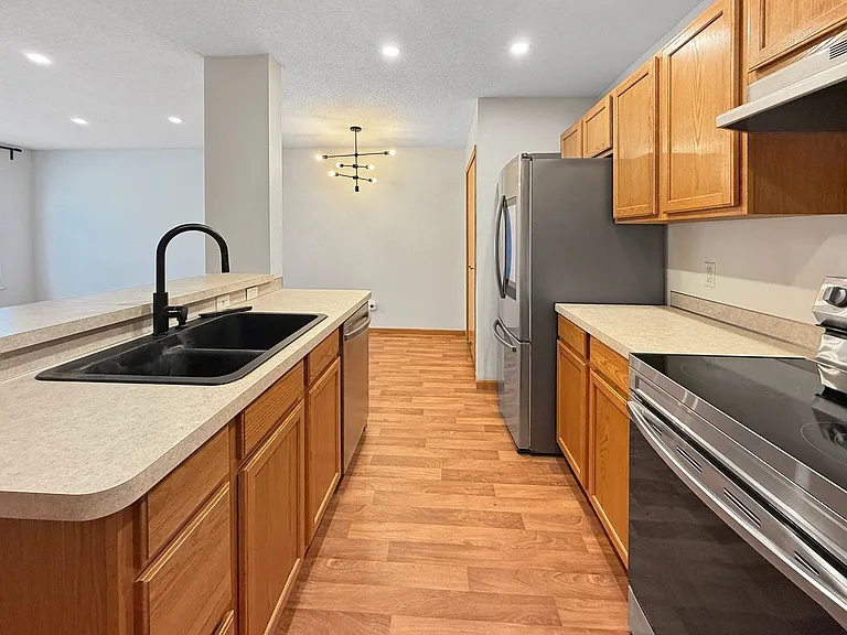 1389 Highpoint Curv — Photo 5