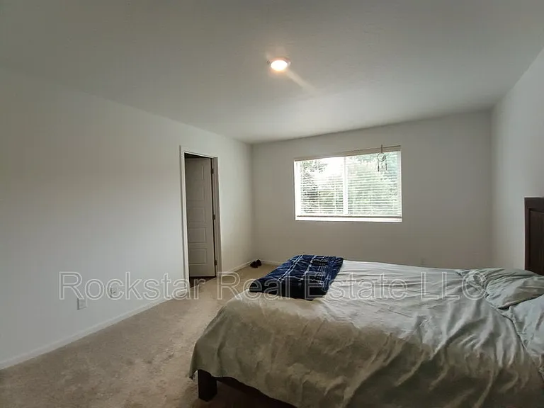109 W Goldenrod Ave — Photo 18