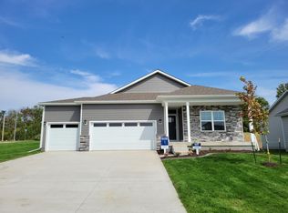 609 Meadows Ct, Polk City, IA 50226