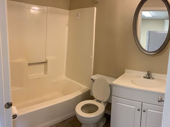 Downstairs Full Bath