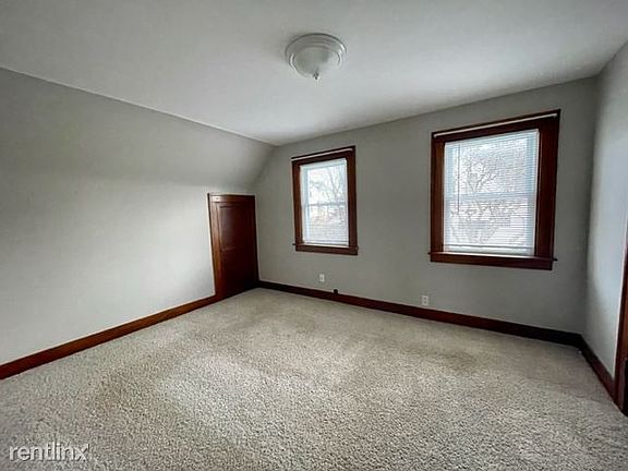 5th image of 414 Perry St
