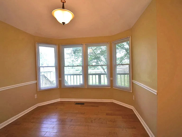 1525 W Harpeth Rd — Photo 8