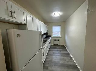 34 Cedarcliff Rd #2B, Staten Island, NY 10301