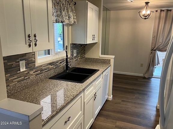 3rd image of 9710 W REDWOOD Drive