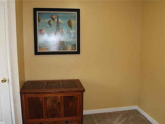 5th image of 1172 Grandview Dr