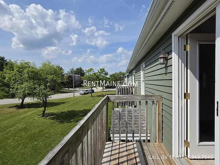 8 Hartley St #8 — Photo 17