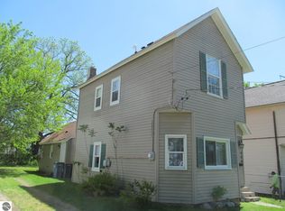 450 Emerald Ave NE, Grand Rapids, MI 49503