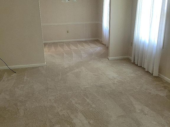 3rd image of 250 Talsman Dr #4