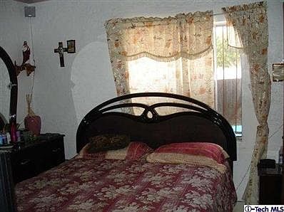 5th image of 3811 Portola Ave