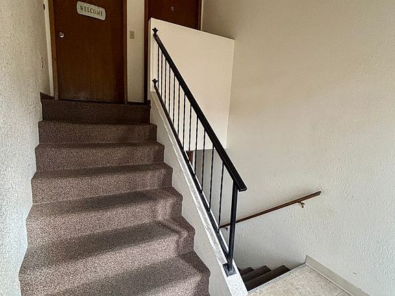 3rd image of 265 Aristocrat Dr Unit B