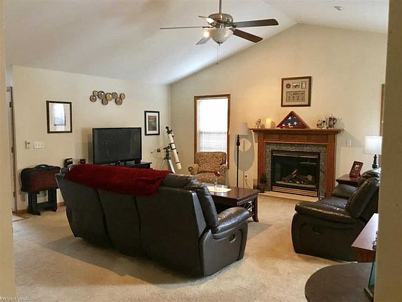 4th image of 11170 Rhode Dr