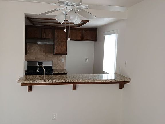 4th image of 1733 S Pacific Ave APT 20