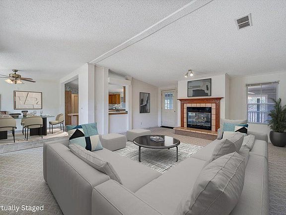 5th image of 1320 Horseshoe Point Rd