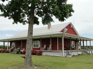 102 W Red Barn Rd, Cave City, AR 72521