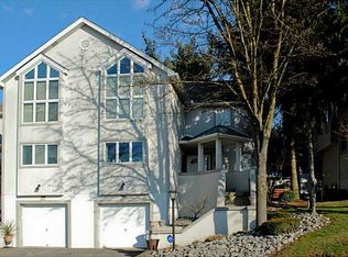 118 Saint Tropez Cir, Patterson Hts, PA 15010