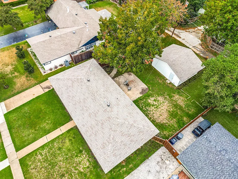 3517 Woodleigh Dr — Photo 30