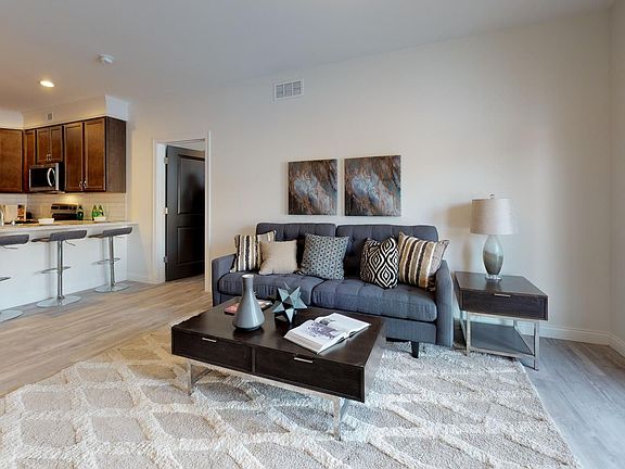 4th image of 1001 Russell Blvd #Bd6d074df