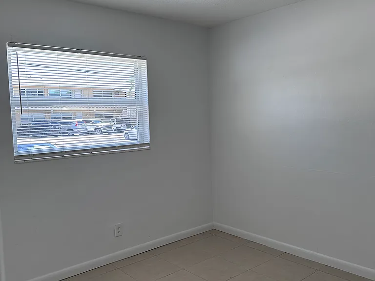 3213 SE 12th St — Photo 23