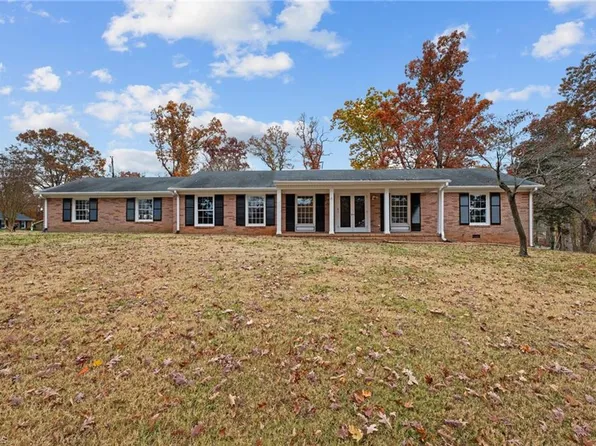 1910 Hanford Rd, Graham, NC 27253