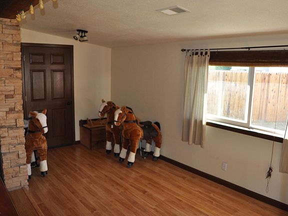 4th image of 3133 W Aster Dr