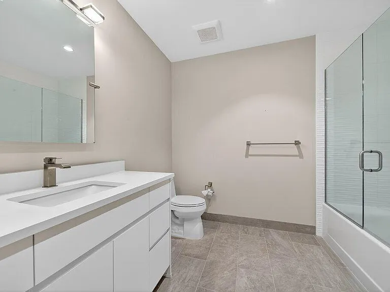 41 SW Seminole St #209 — Photo 9
