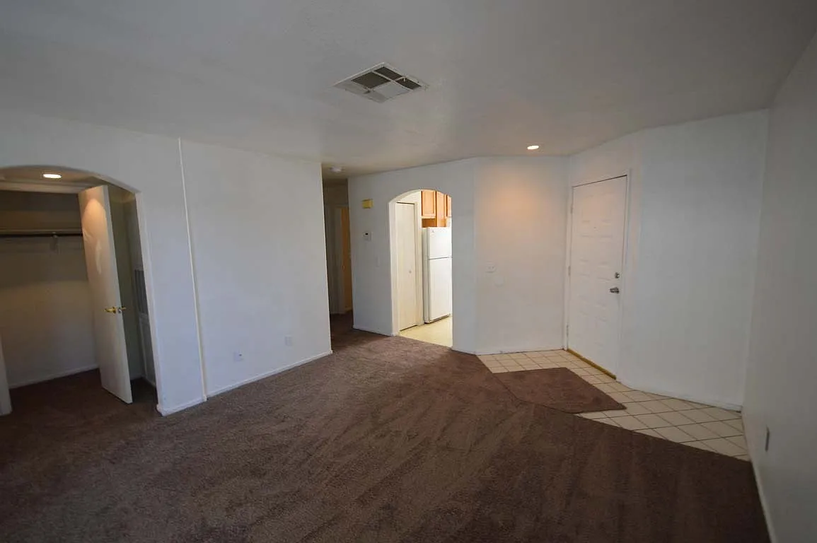 1420 Jamielinn Ln — Photo 3