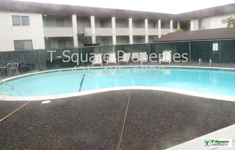 2nd image of 9515 NE 180th St APT C203