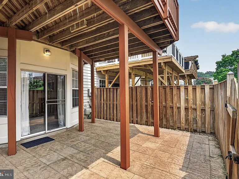 6805 Oregano Ln — Photo 48