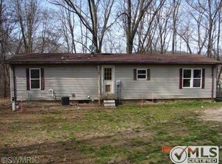 55928 Ruggles Rd, Three Rivers, MI 49093