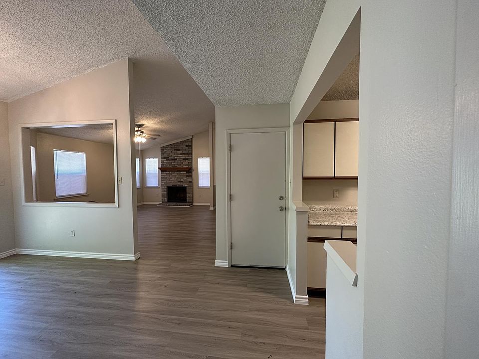 1st image of 308 Forest Creek Dr