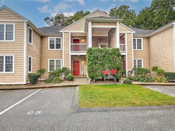 70 Turner St #C6, Warwick, RI 02886