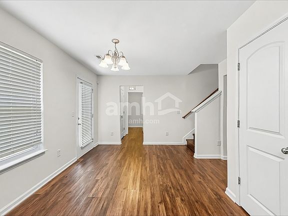 5th image of 3022 Bushfield Dr
