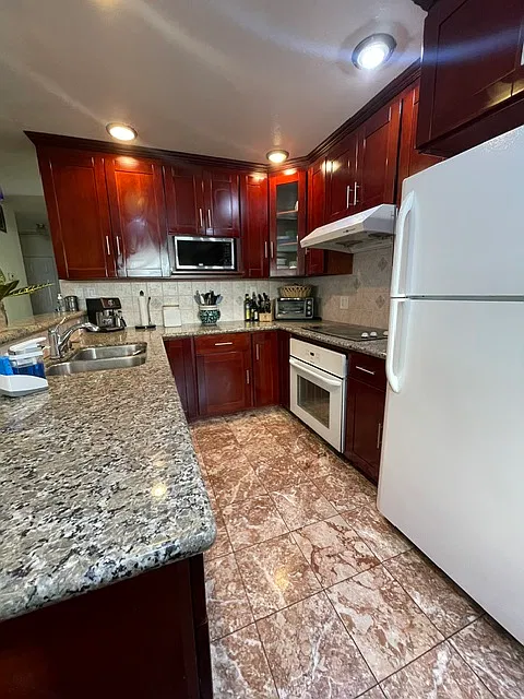 Cloverbrook Dr, San Jose — Photo 3