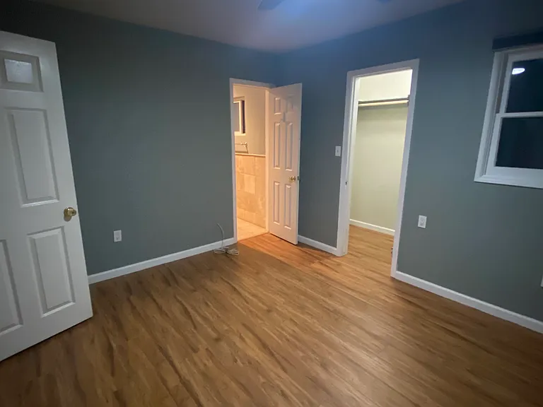 567 Florence St — Photo 11