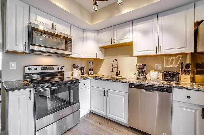 1136 Camellia Dr #3 — Photo 1