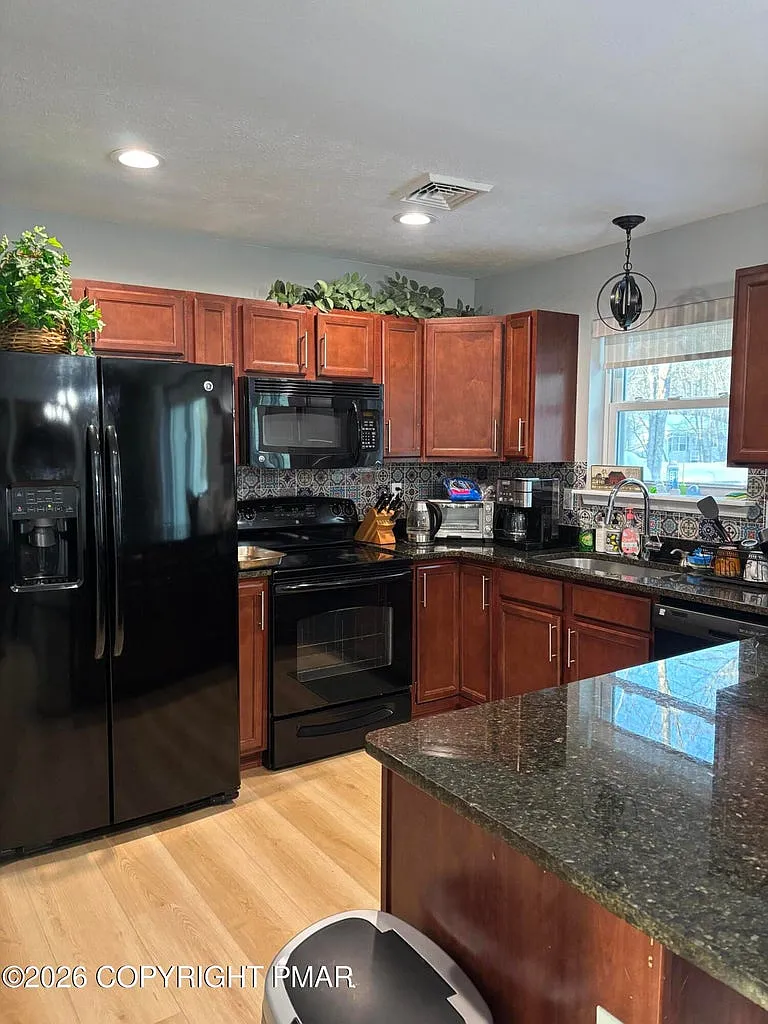 Building Photo - 3222 Beech Ridge Dr
