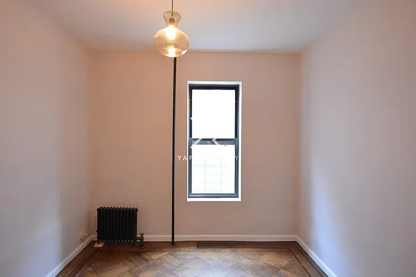 Rented by Yaffa Realty LLC | media 10