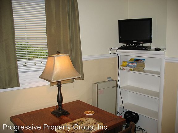 4th image of 1890 Page St APT 5