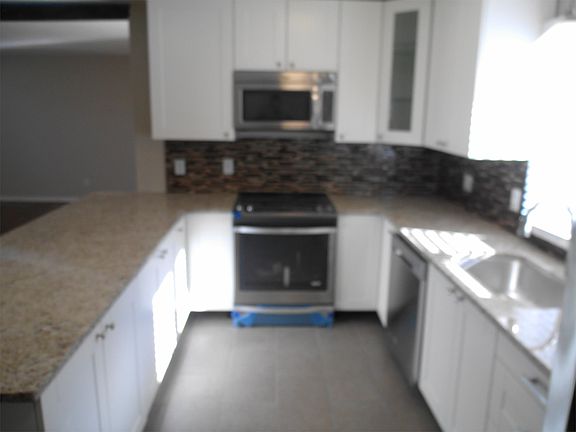 3rd image of 7700 W 97th St