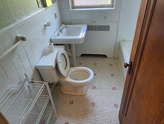 3rd image of 7555 York Dr #1E