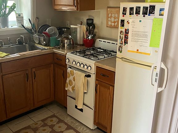 4th image of 3841 Pearl St #2