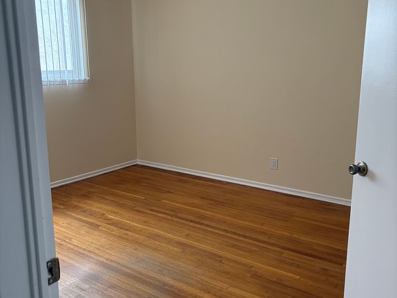 4th image of 1477 S Holt Ave APT 1