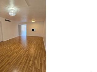 1550 NE 191st St APT 211, Miami, FL 33179