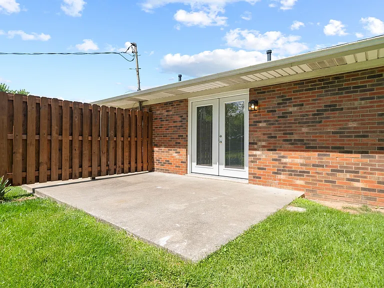 599 Buckingham Ln — Photo 26
