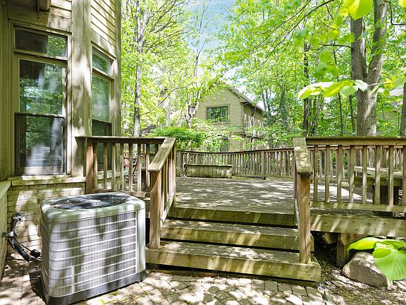 5th image of 15 Cumberlane Ct
